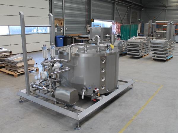 Verwarmde mengtank 1250L op skid voor industriële voedingsprocessen